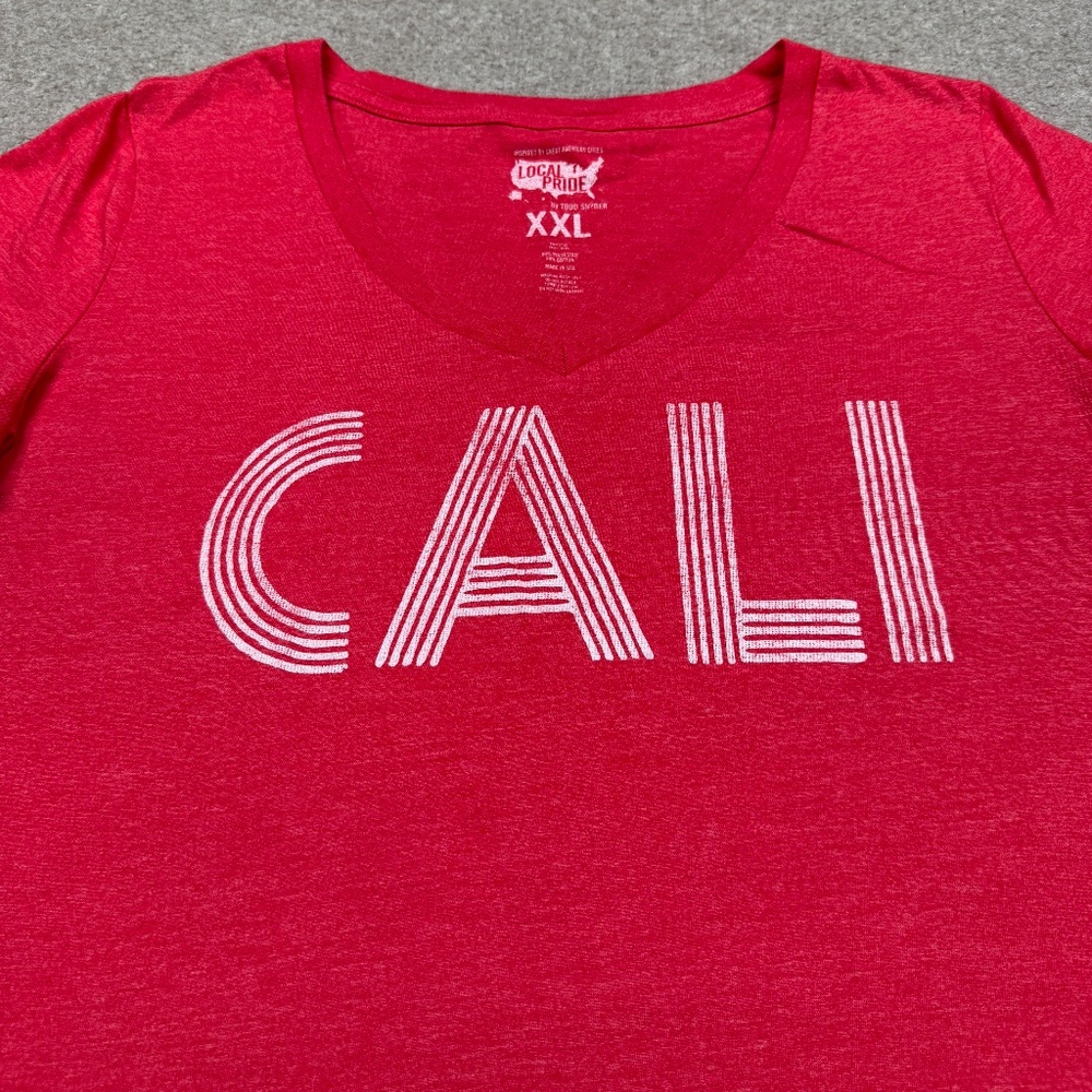 Todd Snyder x Local Pride T Shirt Womens Size 2XL XXL Red V Neck Short S… - Picture 3 of 7